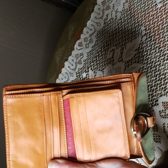Vintage Dooney&Bourke mint green DB/brown leather wallet - Picture 7 of 8